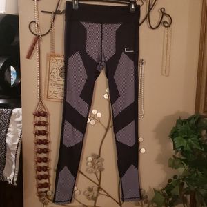 CRBN Gray & Black Leggings Size Medium